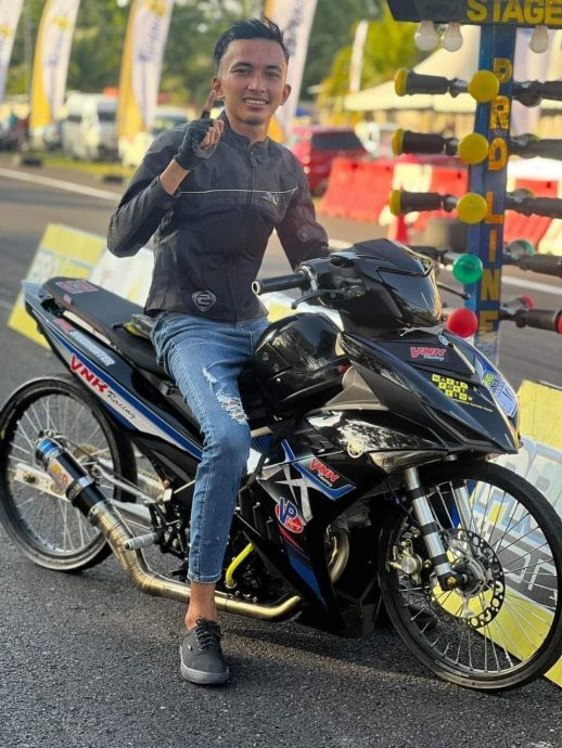 视频|摩托直线竞速赛出意外 车手与死神搏斗12小时身亡