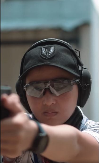 视频|网民大赞女特警林淑珊纪录片 “夫妻皆特警 Salute”