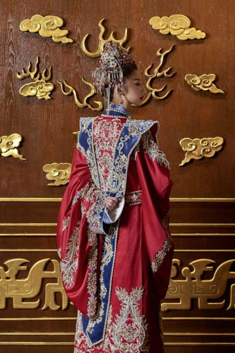 让人一眼就沦陷的中式婚服