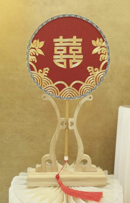 让人一眼就沦陷的中式婚服