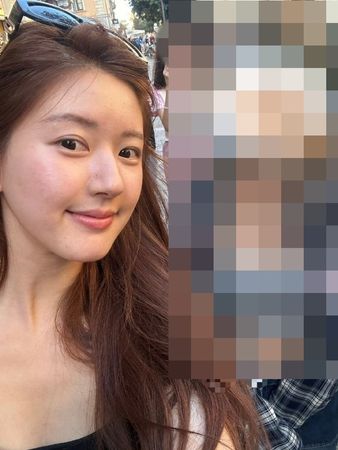 赵露思米兰卸下心防 零伪装素颜与粉丝合照