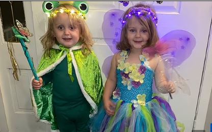 躲进玩具箱睡觉 4岁龙凤胎“相拥窒息双亡”