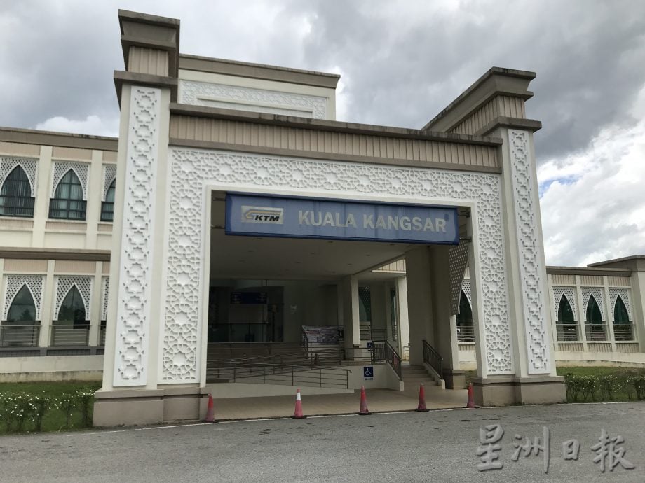 通勤火车916开通 江沙和丰人期待  “出国比赴隆还便宜”