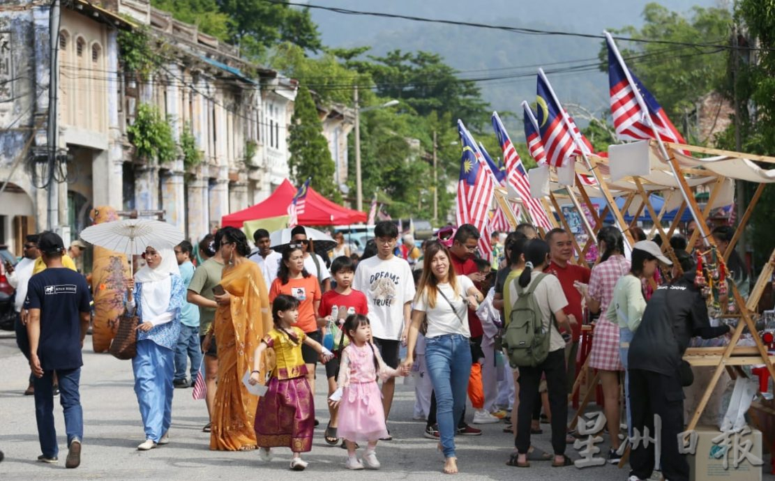 重温甲板老风光 916甲板好热闹
