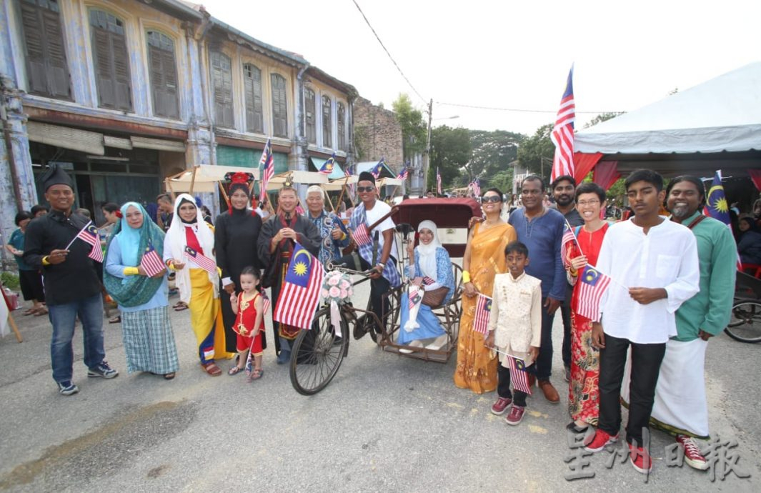 重温甲板老风光 916甲板好热闹