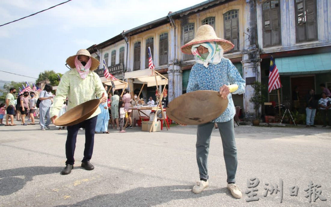 重温甲板老风光 916甲板好热闹