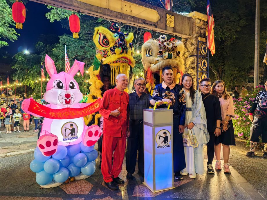 长江白KOPI茶铺“情满中华,与您同乐”中华文化庆典闹哄哄