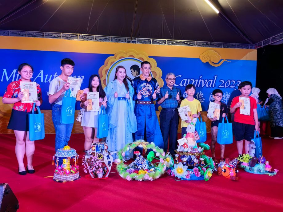 长江白KOPI茶铺“情满中华,与您同乐”中华文化庆典闹哄哄