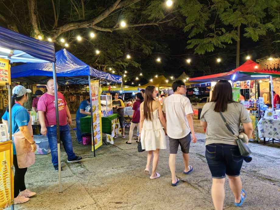 长江白KOPI茶铺“情满中华,与您同乐”中华文化庆典闹哄哄