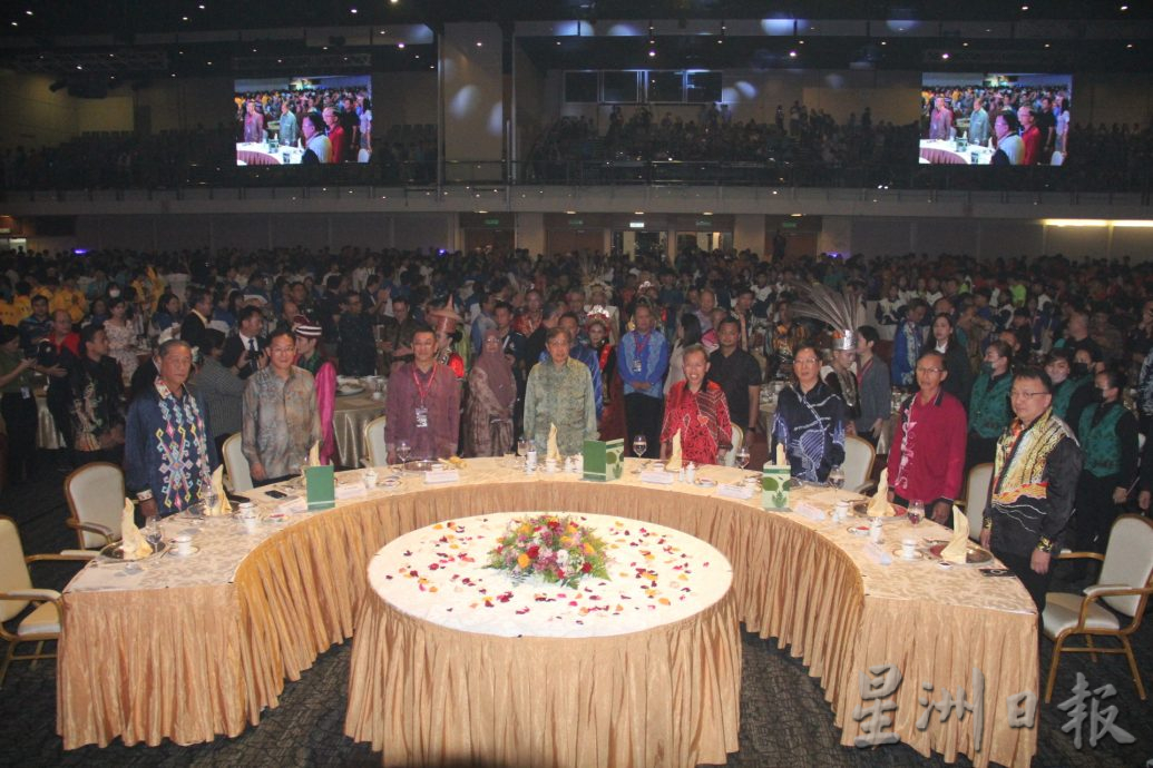 阿邦佐:在外国畅通无阻