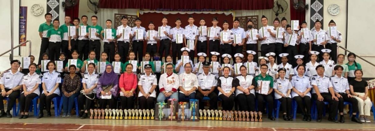 霹:可做预编学子头/安顺三民华中男女队 夺全霹圣约翰救伤队烹饪及旗讯赛冠军