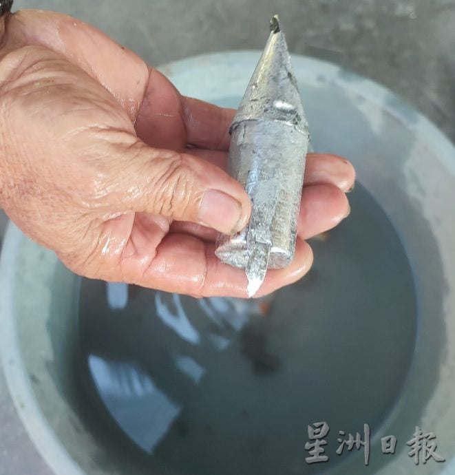 霹：封底补它的诞生qr
