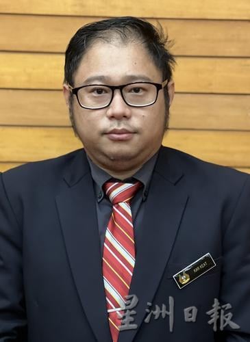 霹:封面主文/店家没申请“特别停车格”擅霸车位可罚RM300 公众可拍照向市议员市政厅投报