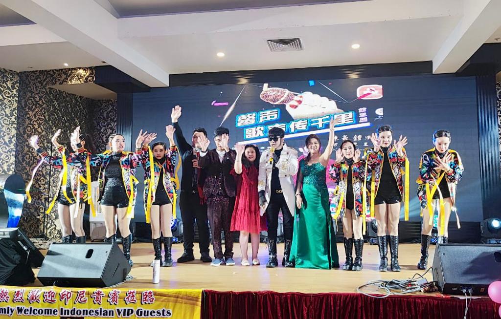霹:第五届馨声慈善晚宴 捐助8单位