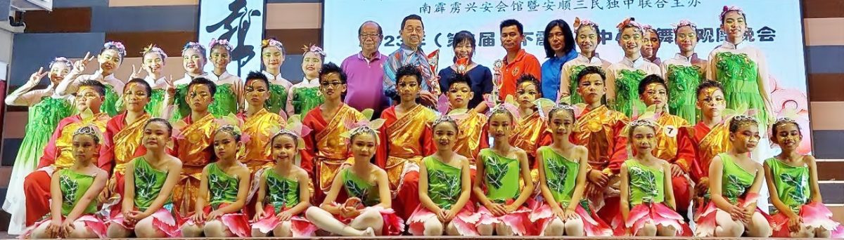 霹:第五版头/下霹中小学舞蹈观摩晚会
