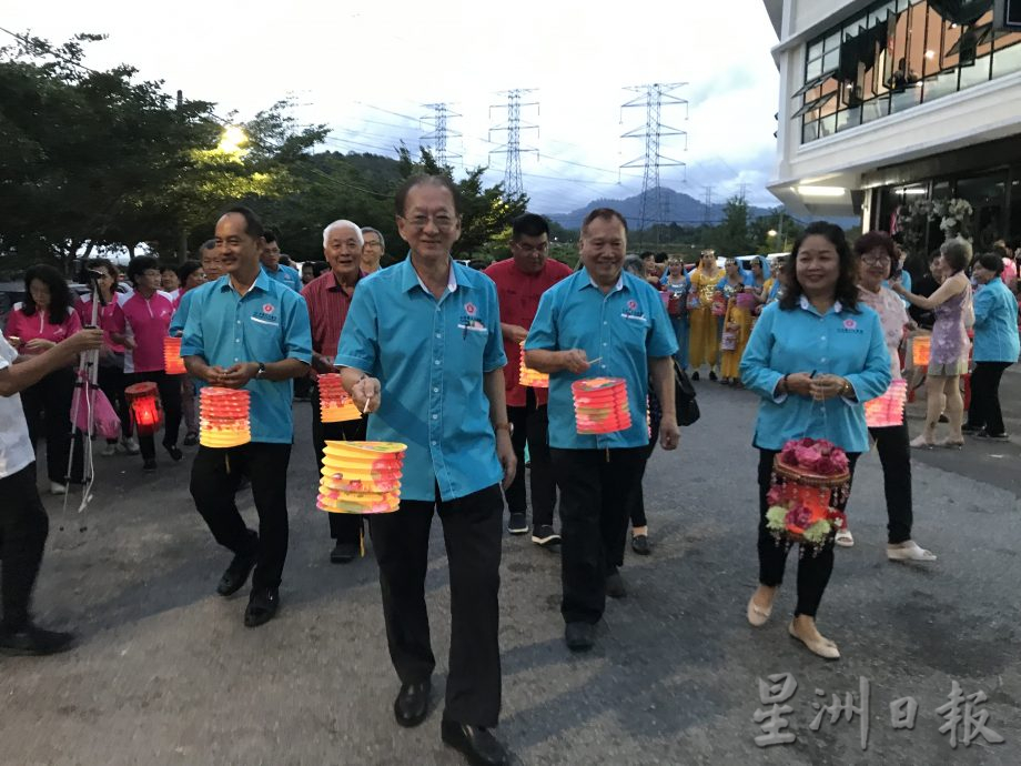 黄奕星吁勿争先恐后抢购白米