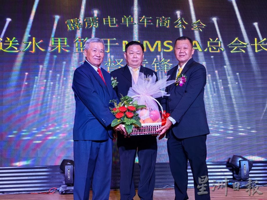 黄锋:致函交长建议合拼B1及B2级摩托驾照
