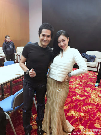 齐秦被爆700万转椅费 《好声音》女星:知道价码