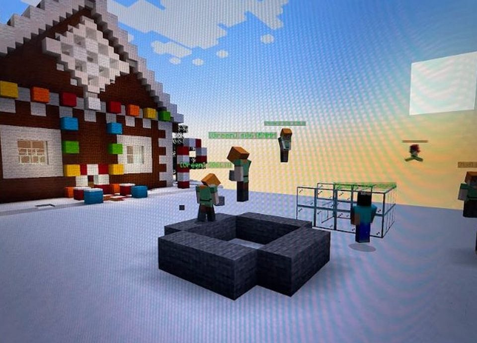 （古城封底主文） 乐活//中六老师彭育钰以《我的世界》Minecraft 创建游戏，带动文化遗产数字化
