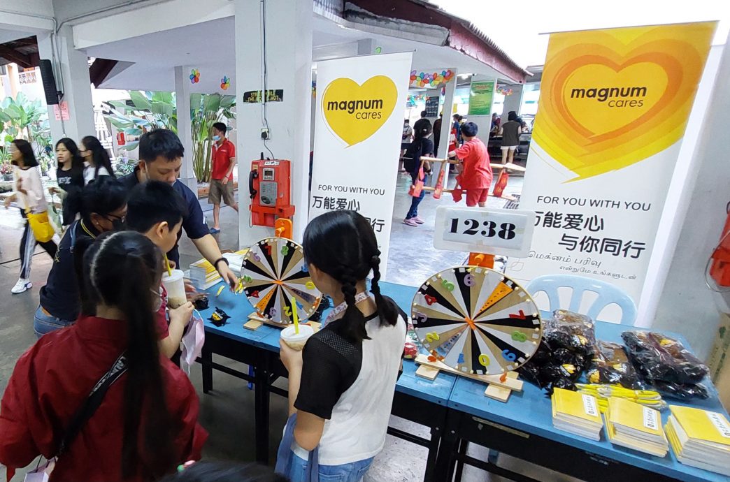 全国赞助商万能新闻~古城嘉年华