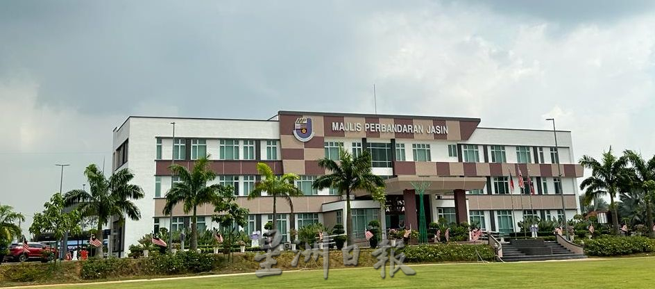 (古城第5版主文)被拖欠高达450万门牌税 野新市议会和私人合作追欠款
