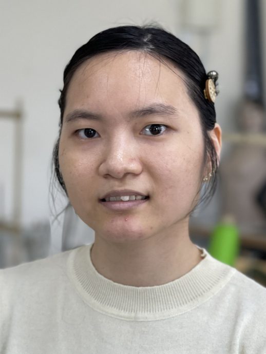 (古城第三版主文)邱培栋办裁缝培训·各族认真学习盼闯出春天