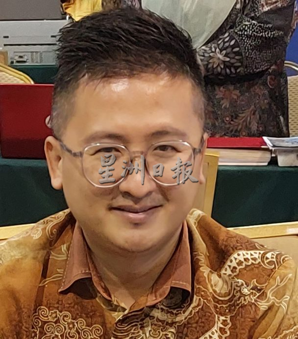 (古城第二版主文)谢守钦办企业家巡回讲座上情下达