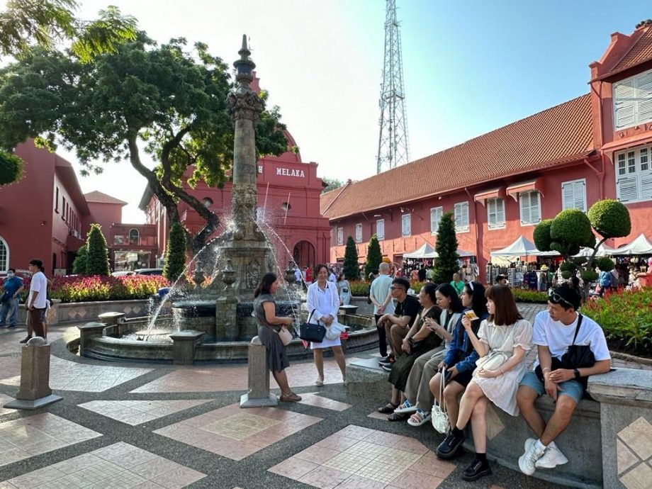 (古城第四版主文)甲旅游展10月6日至8日英雄广场引爆