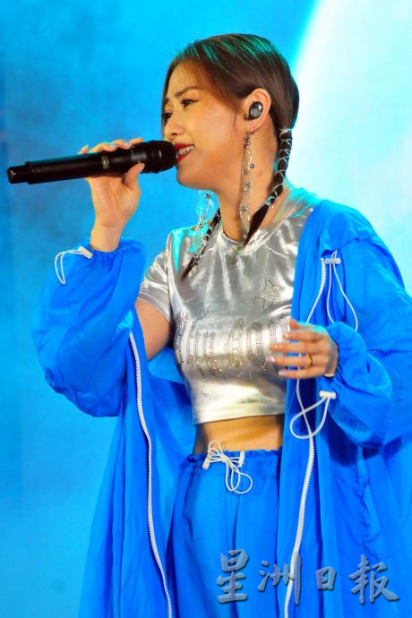 Tiger星洲华教义演热火朝天开唱