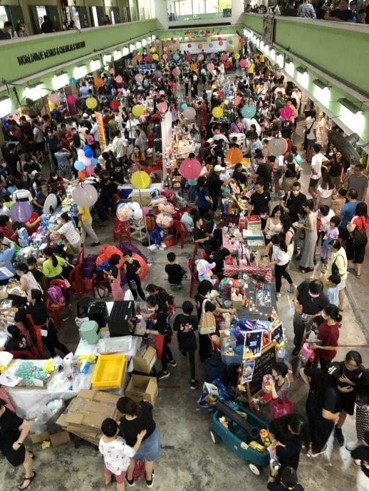 (大都会)中华小学中秋游园义卖会 1.5万人光顾 成功筹获30万维修基金/5图