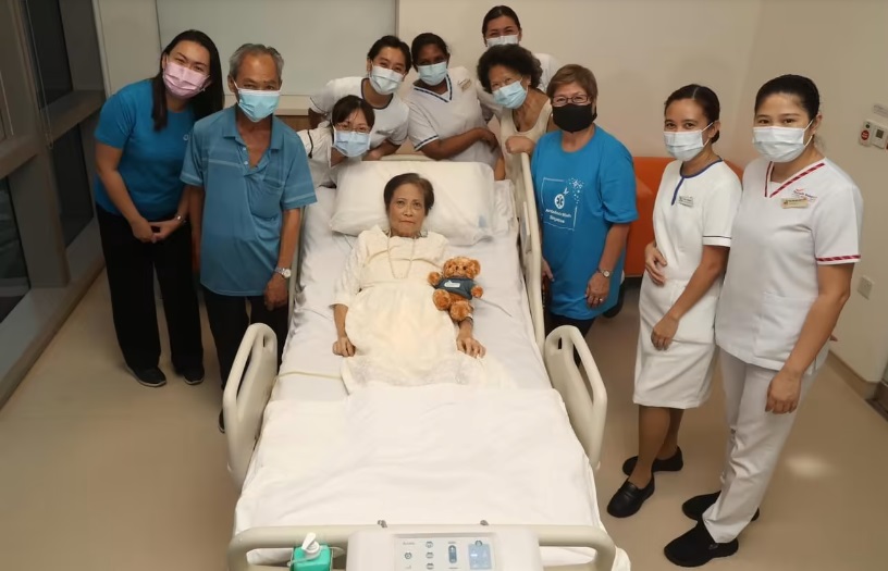 (已签发)全国:暖势力:癌末妇盼穿漂亮裙子拍遗照 狮城慈善组织为她圆梦