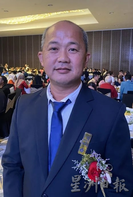 (已签发)柔:封面【特稿】:社媒谣传日本核废水排放、槟城现大量死鱼,新山部分巴刹鱼产销量骤降