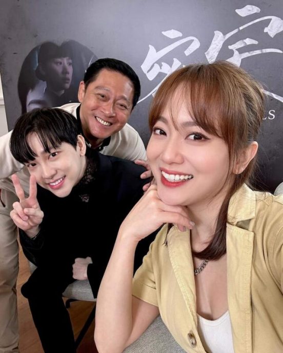 (已签发)柔:狮城二三事:接师父赵本山中国戏约 美心:闯国外要放得开才能拍好戏