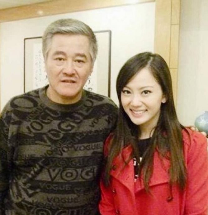 (已签发)柔:狮城二三事:接师父赵本山中国戏约 美心:闯国外要放得开才能拍好戏