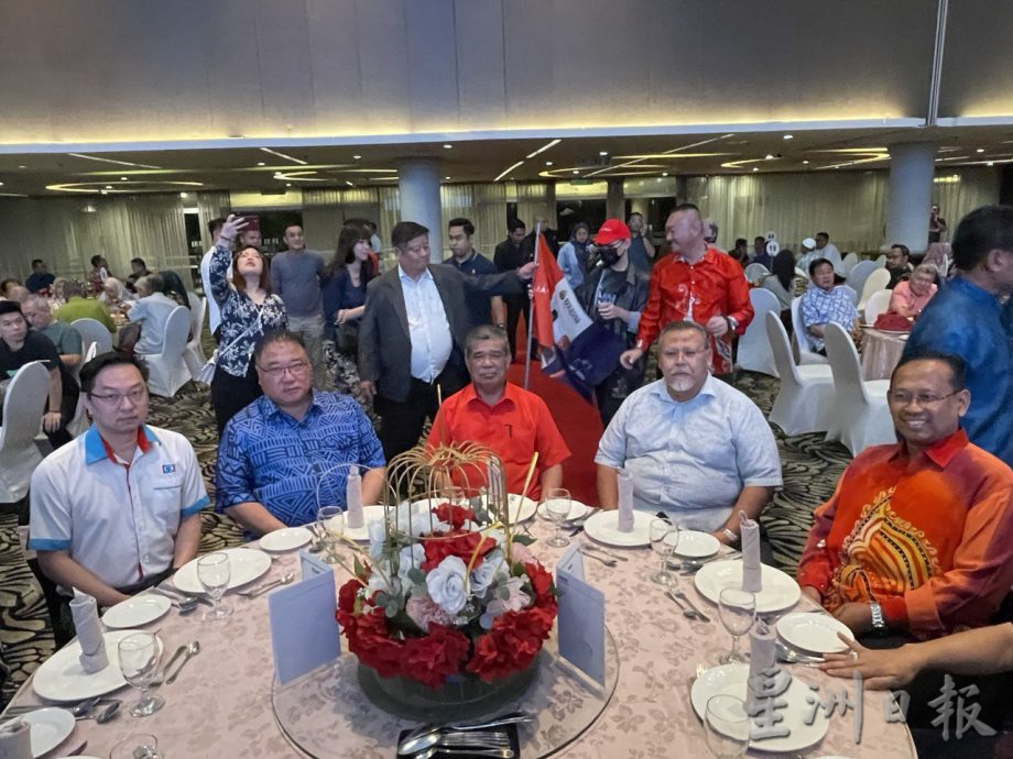 (已签发)柔:阿米诺胡达:盼希盟州议员 成州政府一份子