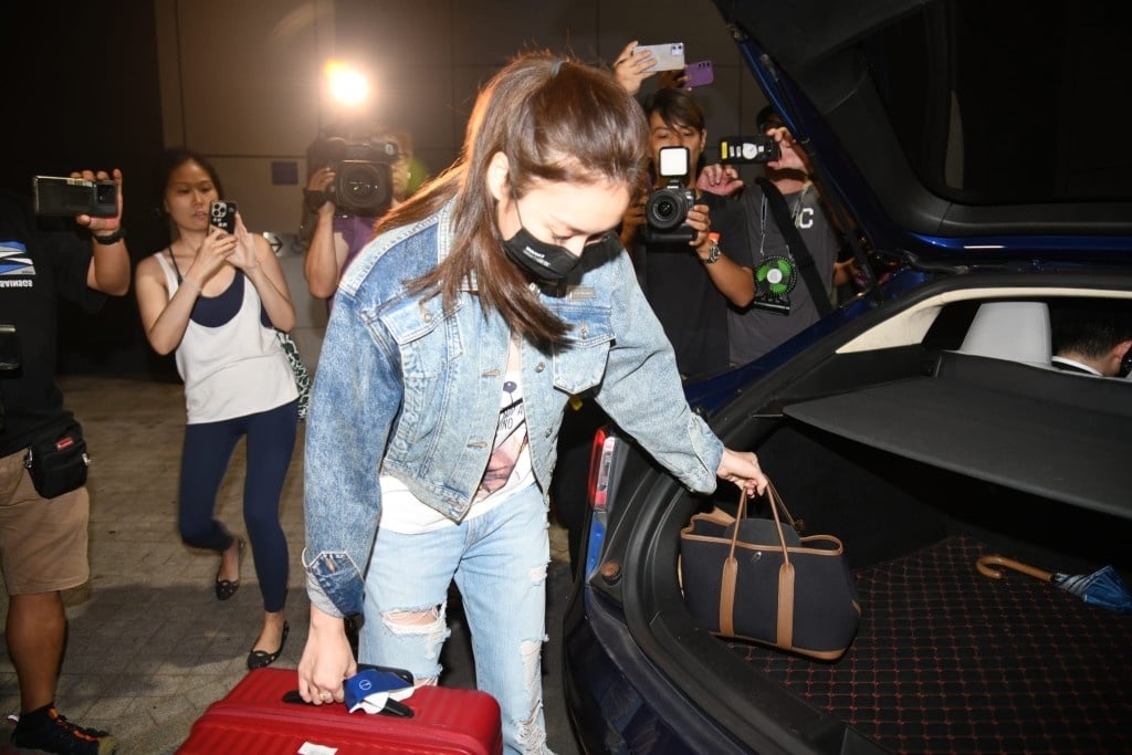 JPEX案︱ 庄思敏大马返港助查　凌晨3时离开称没事