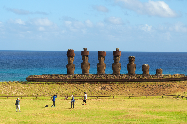 Kim Teoh／摩艾石像之谜