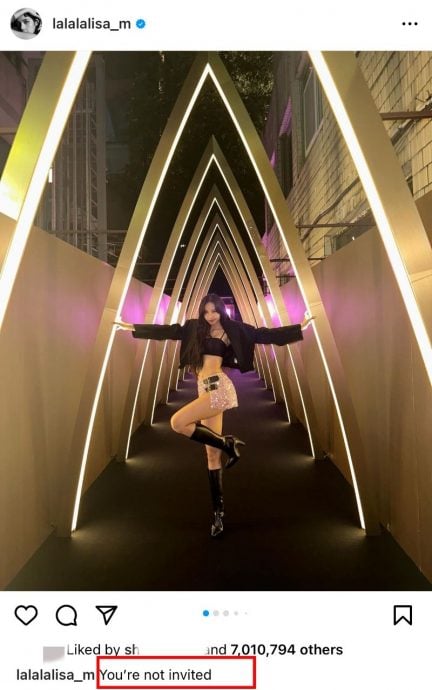 Lisa跳疯马秀倒数  一句“你没被邀请”惹骂