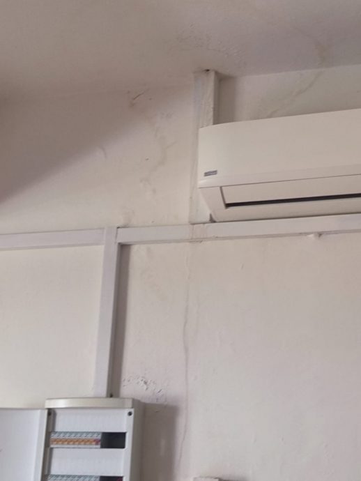 me3头//大都会/天台沦为垃圾场,市议会令业主14天内清理干净!