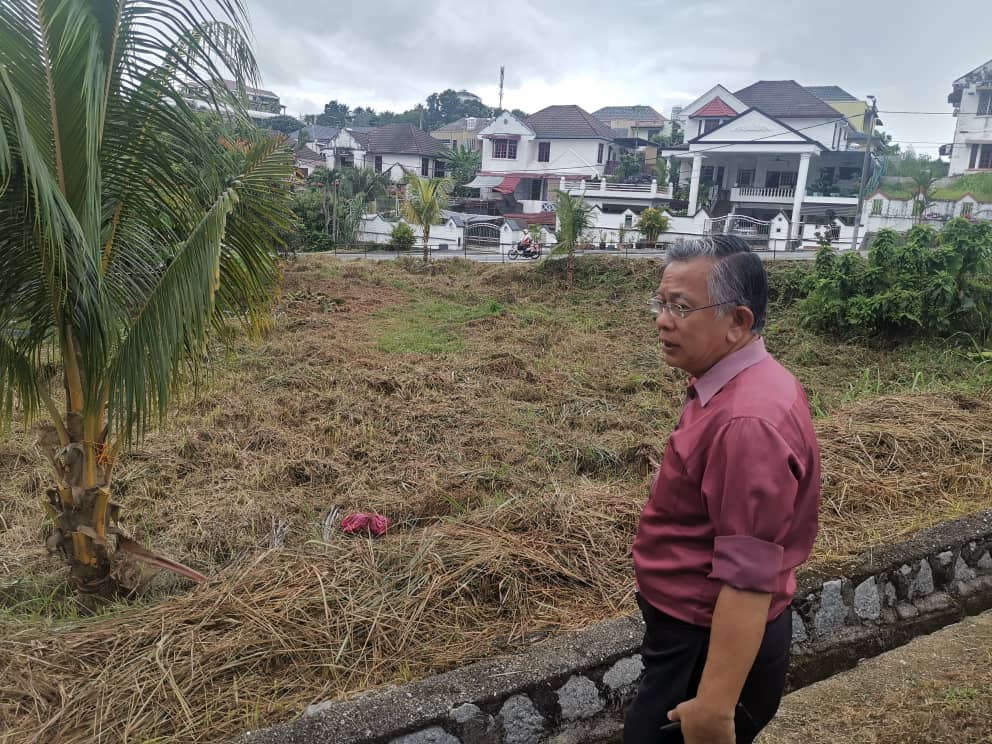 NS主文/又是荒废屋和私人地问题,居民感叹:解决遥遥无期