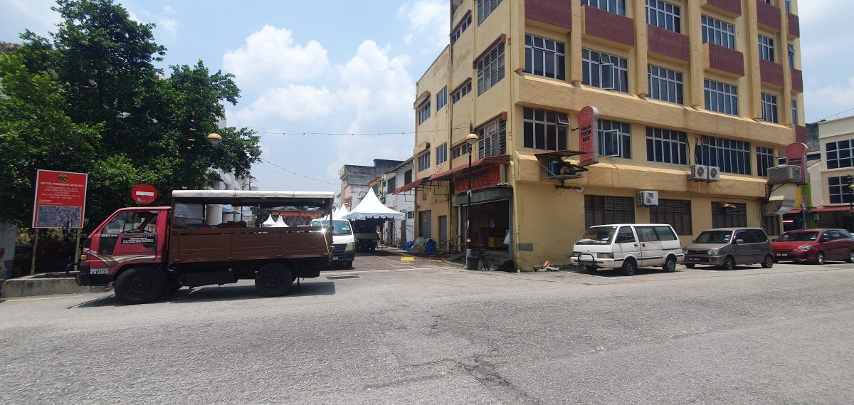 NS封面主文/文化街封路4天办活动,商家无法下货 餐馆生意受挫 引发反弹