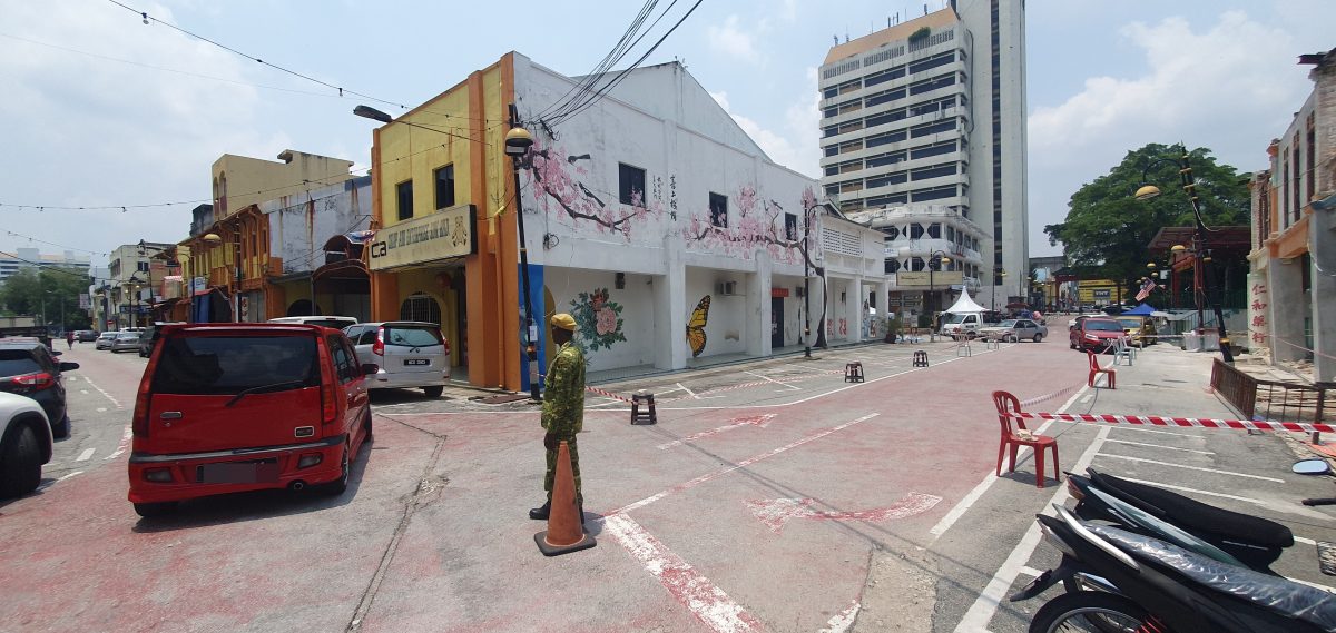 NS封面主文/文化街封路4天办活动,商家无法下货 餐馆生意受挫 引发反弹