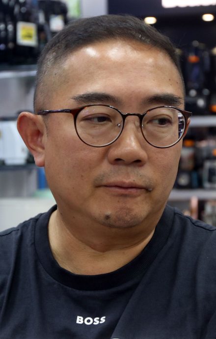 国庆月促销活动有助催谷买气,惟消费者购买能力趋降