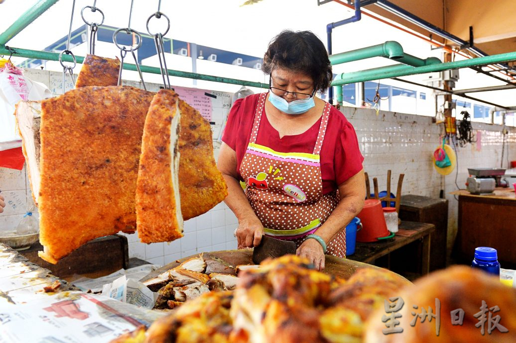 近期有传猪肉降价引热议;生肉店业者:价格还是一样,并无降价之说