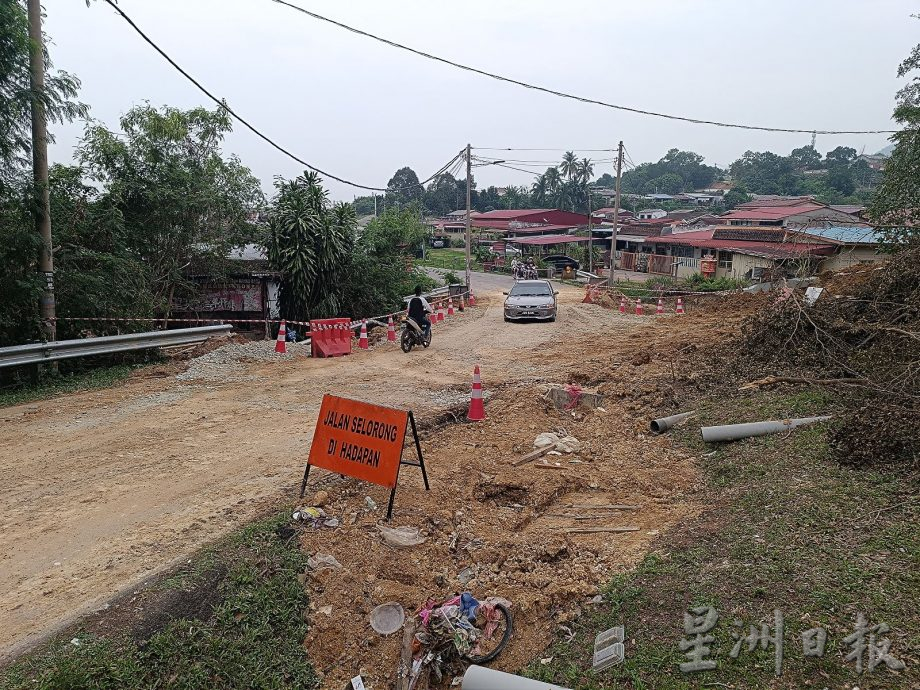 NS马口:封路5天却变15天,马口市区来往巴都峇加道路终于重新通车