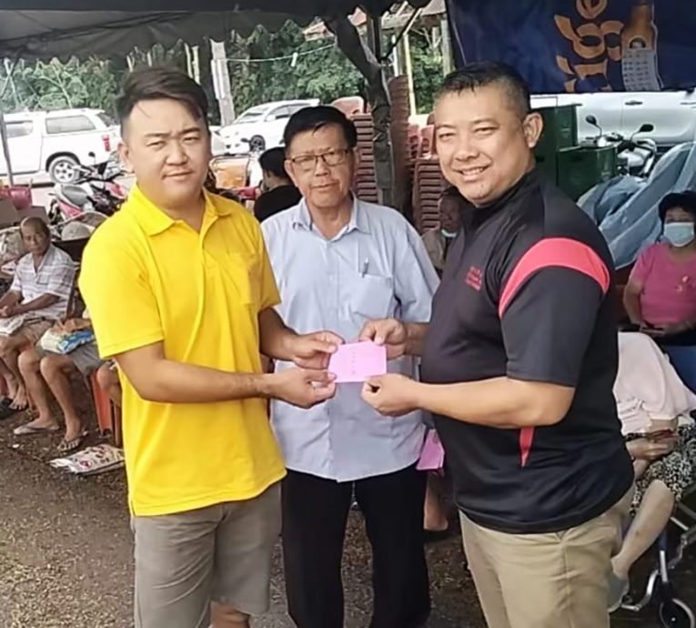 NS马口/榕吉盂兰胜施赠贫老捐助华小