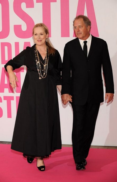 45年恩爱形象破灭 梅丽史翠普分居6年仍戴婚戒