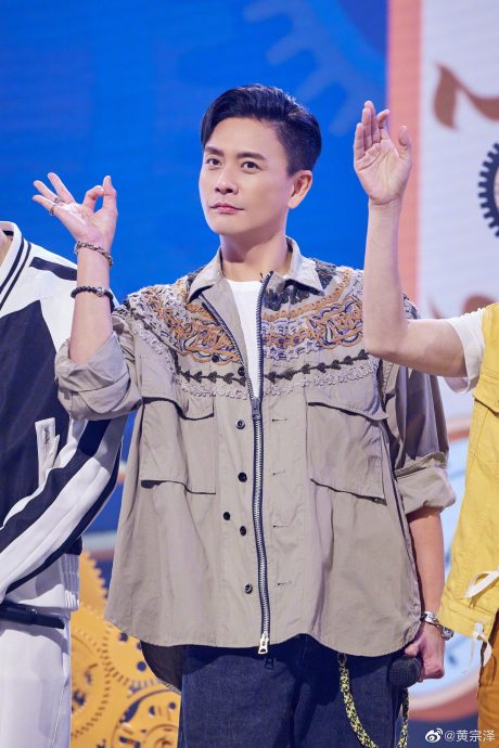 65岁苗侨伟风头强压黄宗泽　戚美珍撞脸汪明荃