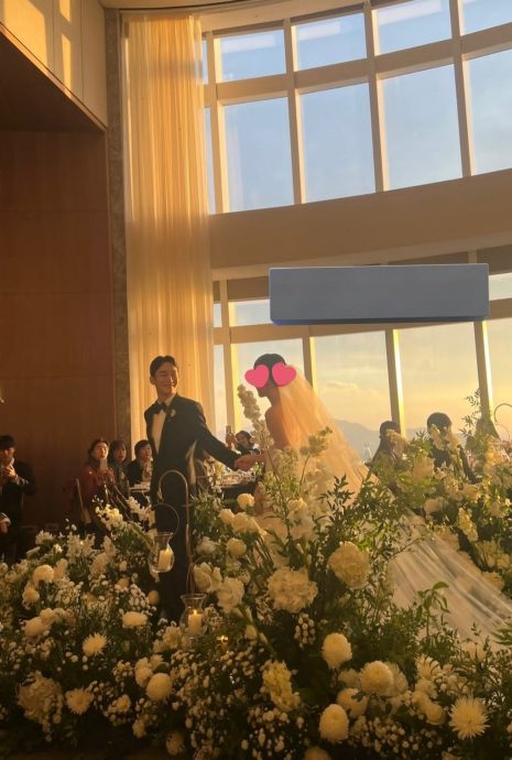 CHEN妻子无码正脸照曝光 EXO全员见证婚礼