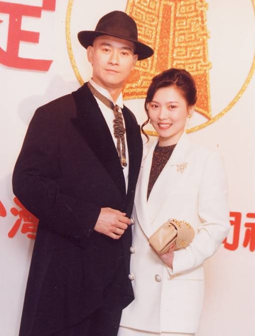 长女轻生后事待办 郑少秋:我们了解处理中